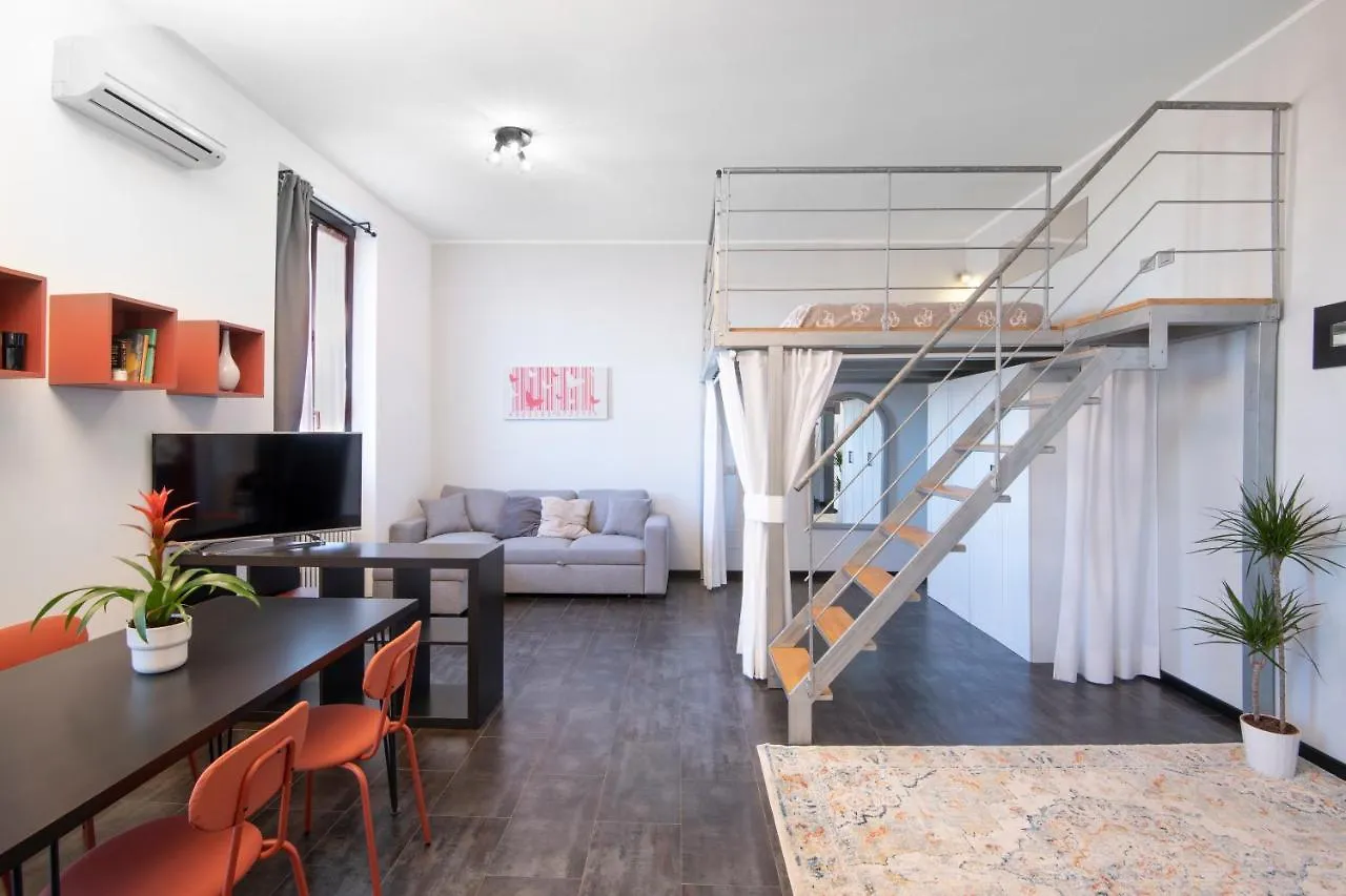 Accogliente Loft Di Design In Bovisa Apartment Milan