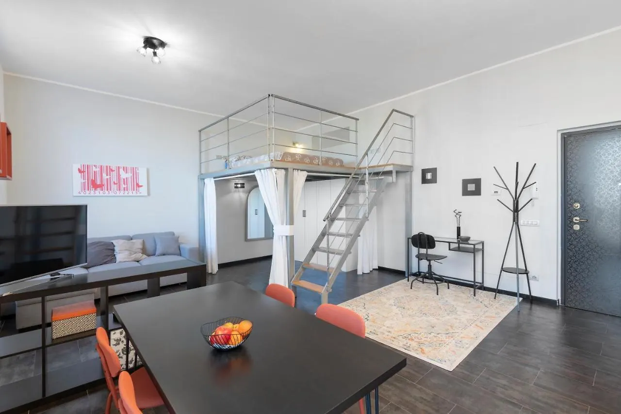 Accogliente Loft Di Design In Bovisa contacts